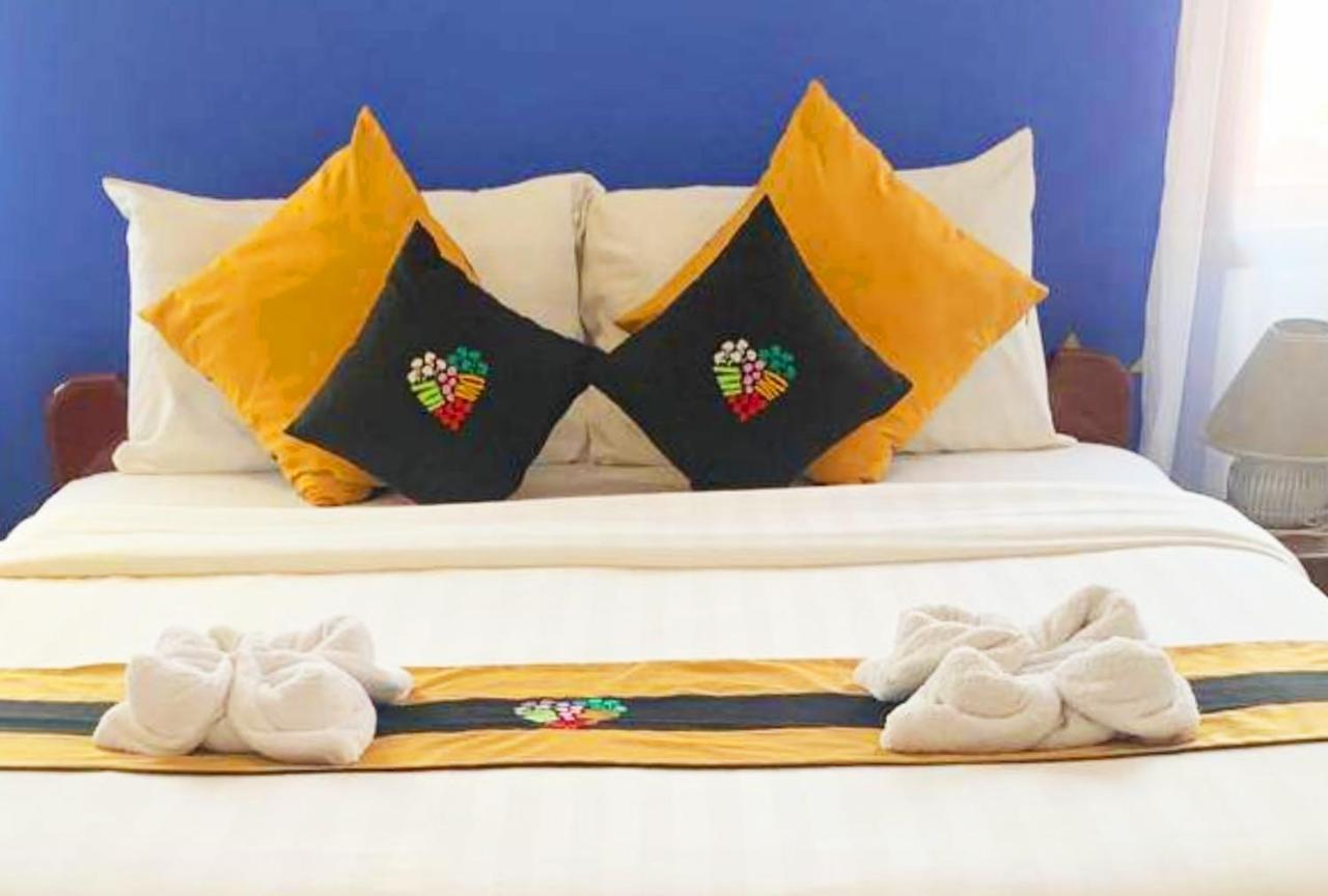 Antonios Villa Hotel Siem Reap Dış mekan fotoğraf
